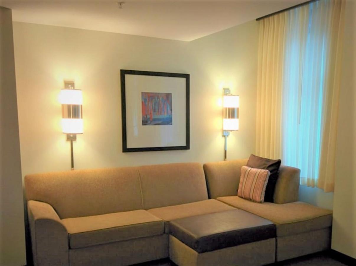 Hyatt Place Des Moines Downtown Exterior foto